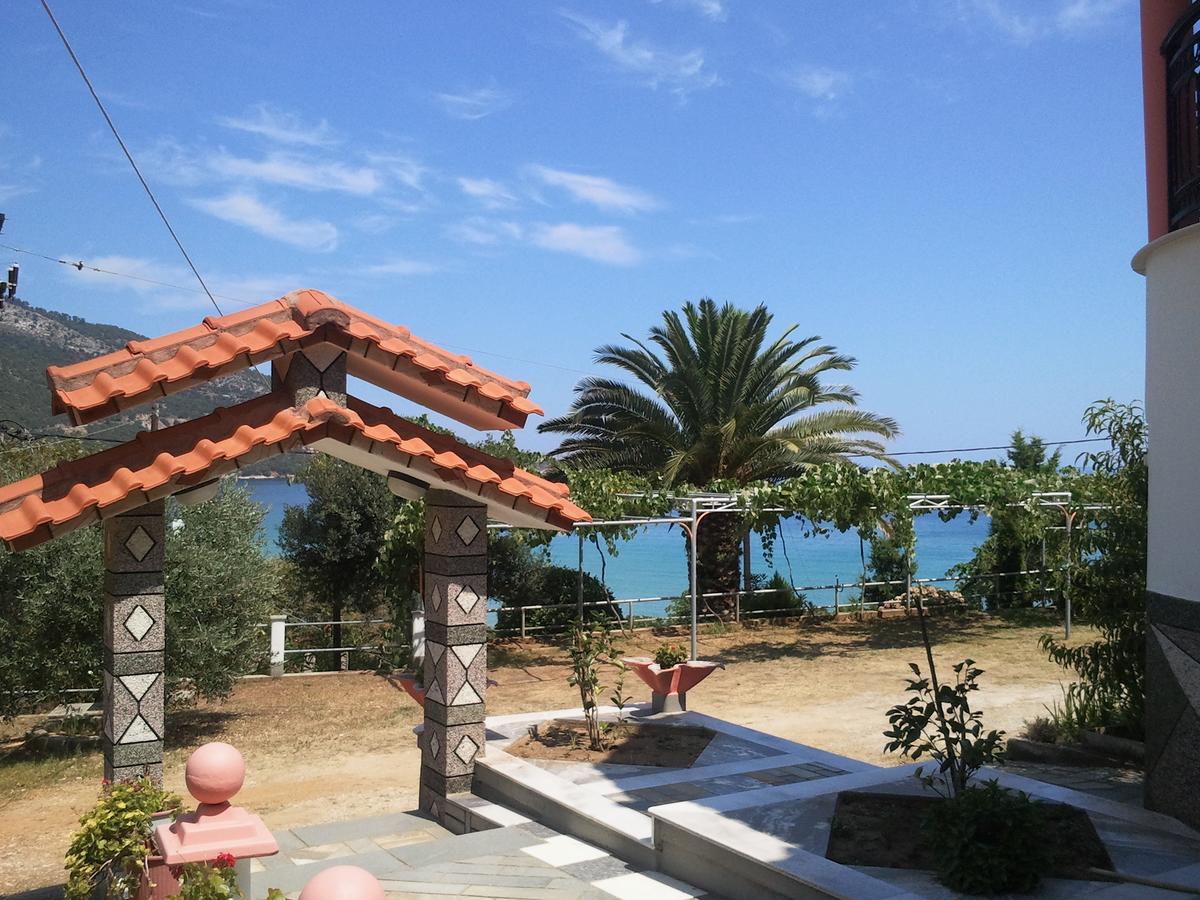 Hotel Kinira Buitenkant foto