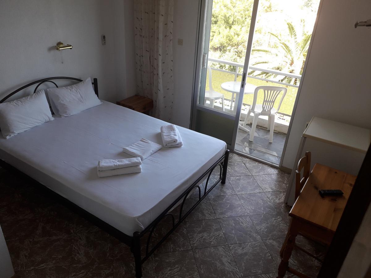 Hotel Kinira Buitenkant foto