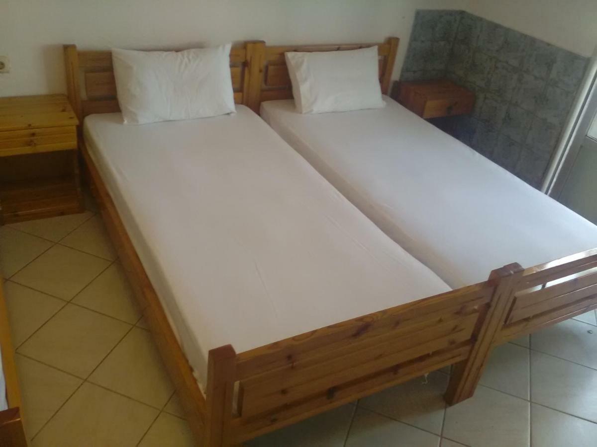 Hotel Kinira Buitenkant foto