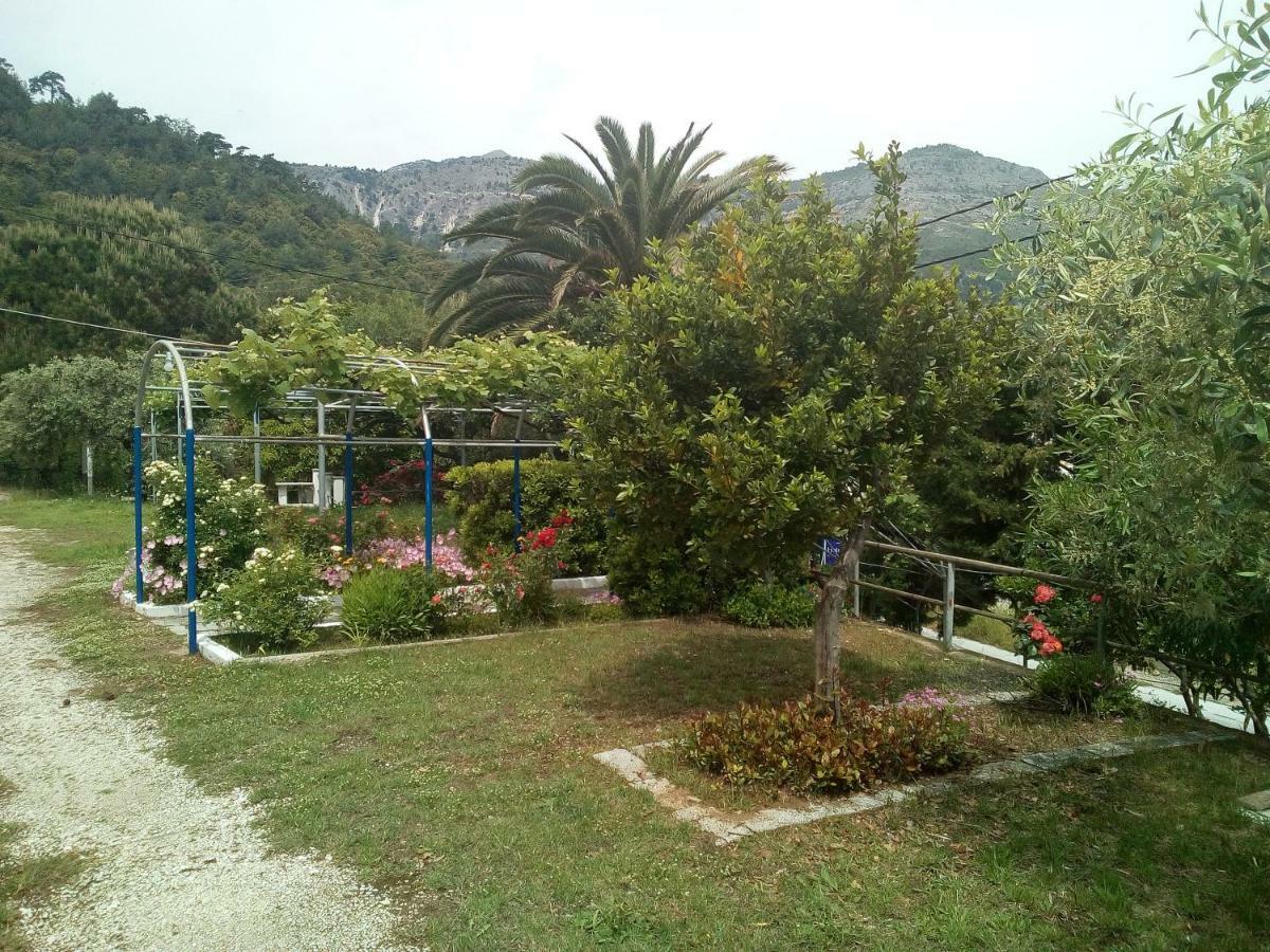 Hotel Kinira Buitenkant foto